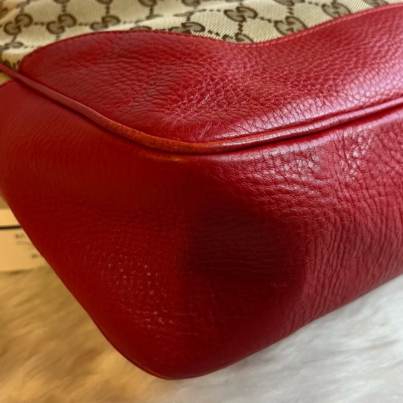 Authentic Gucci Bamboo Shoulder Bag - Picture 9 of 15